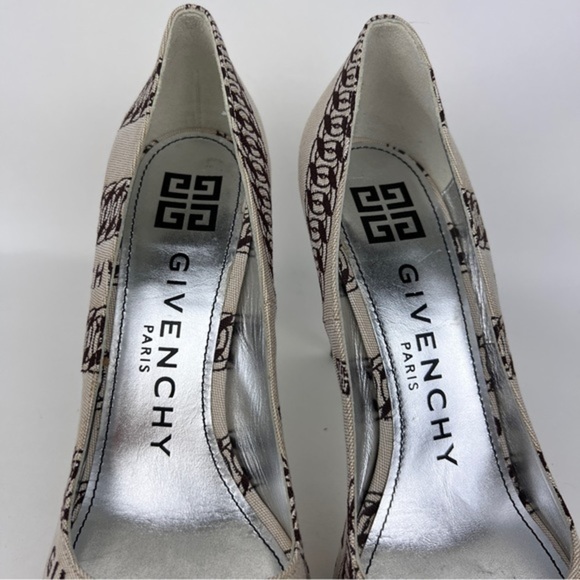 Givenchy Logo Printed Canvas Heel Pumps - Picture 9 of 10